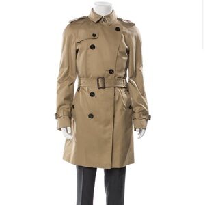 Burberry London Heritage Trench Coat – Men’s size S, $1,895, NWOT